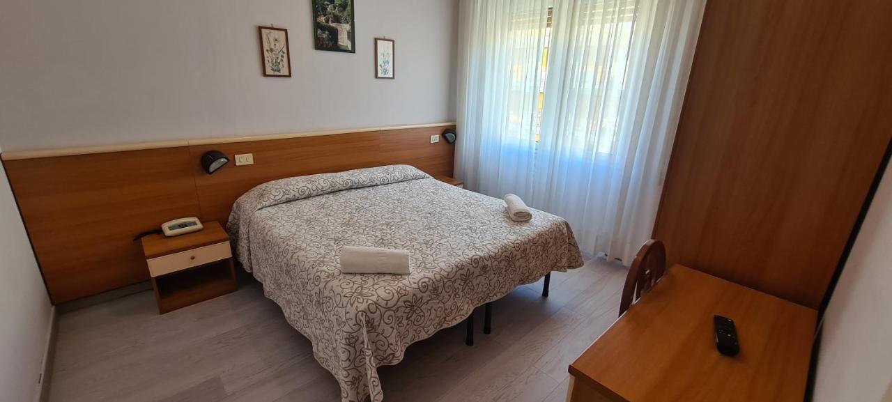 Hotel Colibri Finale Ligure Exterior photo